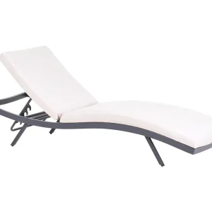 Ligstoel met kussen AMELIA Metaal Lichtbeige