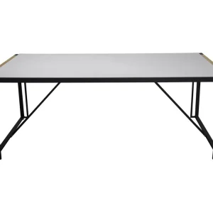 Texas eettafel tuin zwart en wit.