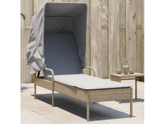 Chaise longue met beige rieten kap