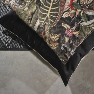 Jolie Black Sierkussen