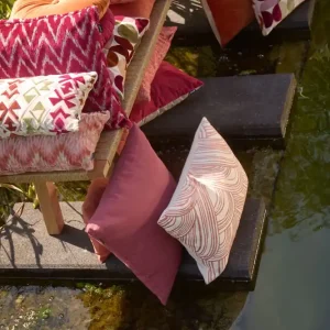 Jolie Cassis Sierkussen